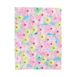 Velveteen Plush Blanket with Daisy Flowers Design in Pinks, Cozy flower blanket, Birthday Gift for Mom Sister Friends Her, Cozy daisy blanket for gift