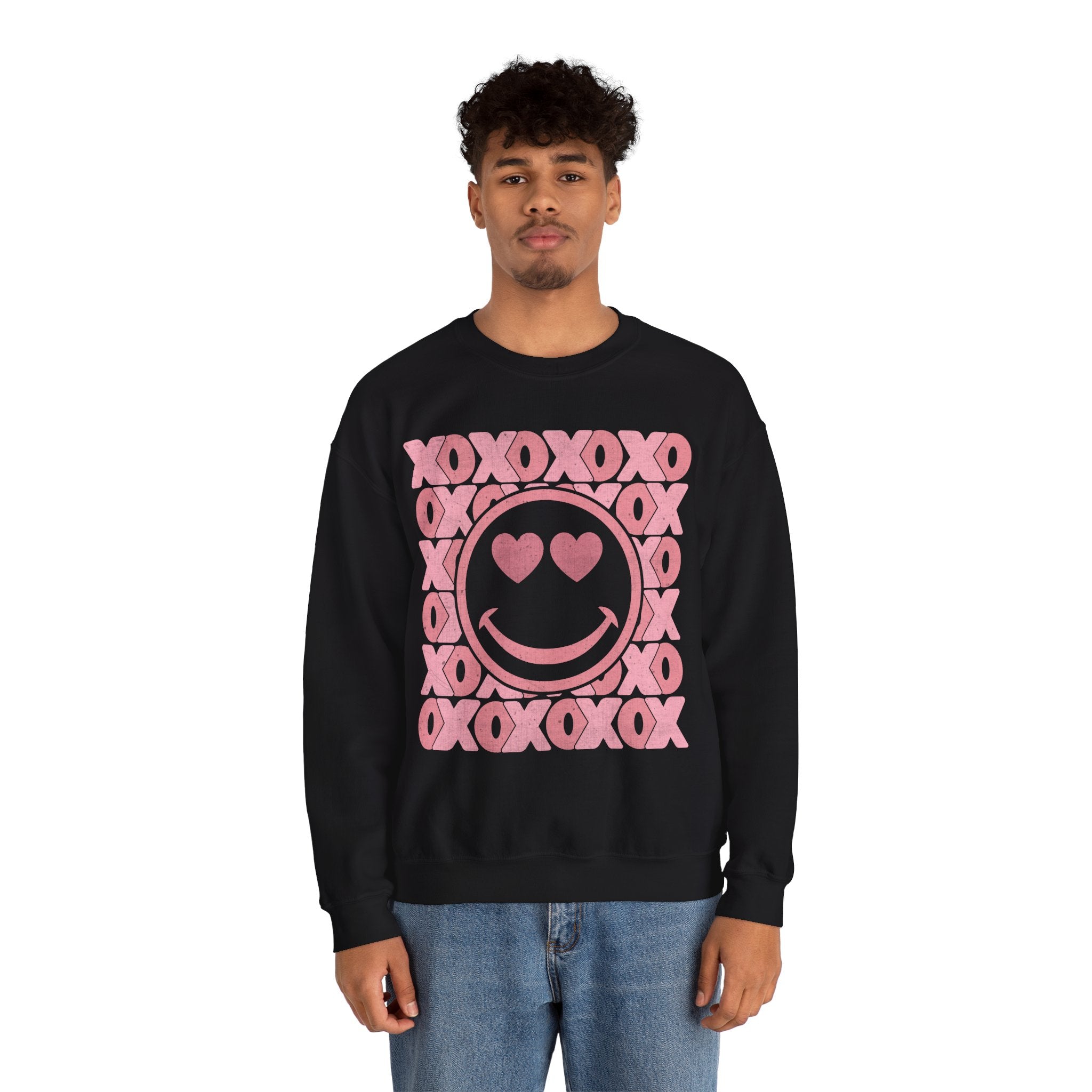 XOXO Smiley Face Sweatshirt, Valentines Smile Shirt, Retro Happy Face Crewneck, Trendy Sweatshirt, Cute Valentines Outfit