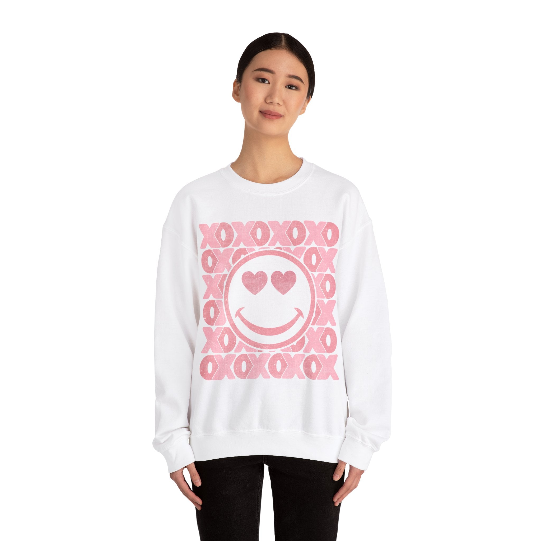 XOXO Smiley Face Sweatshirt, Valentines Smile Shirt, Retro Happy Face Crewneck, Trendy Sweatshirt, Cute Valentines Outfit