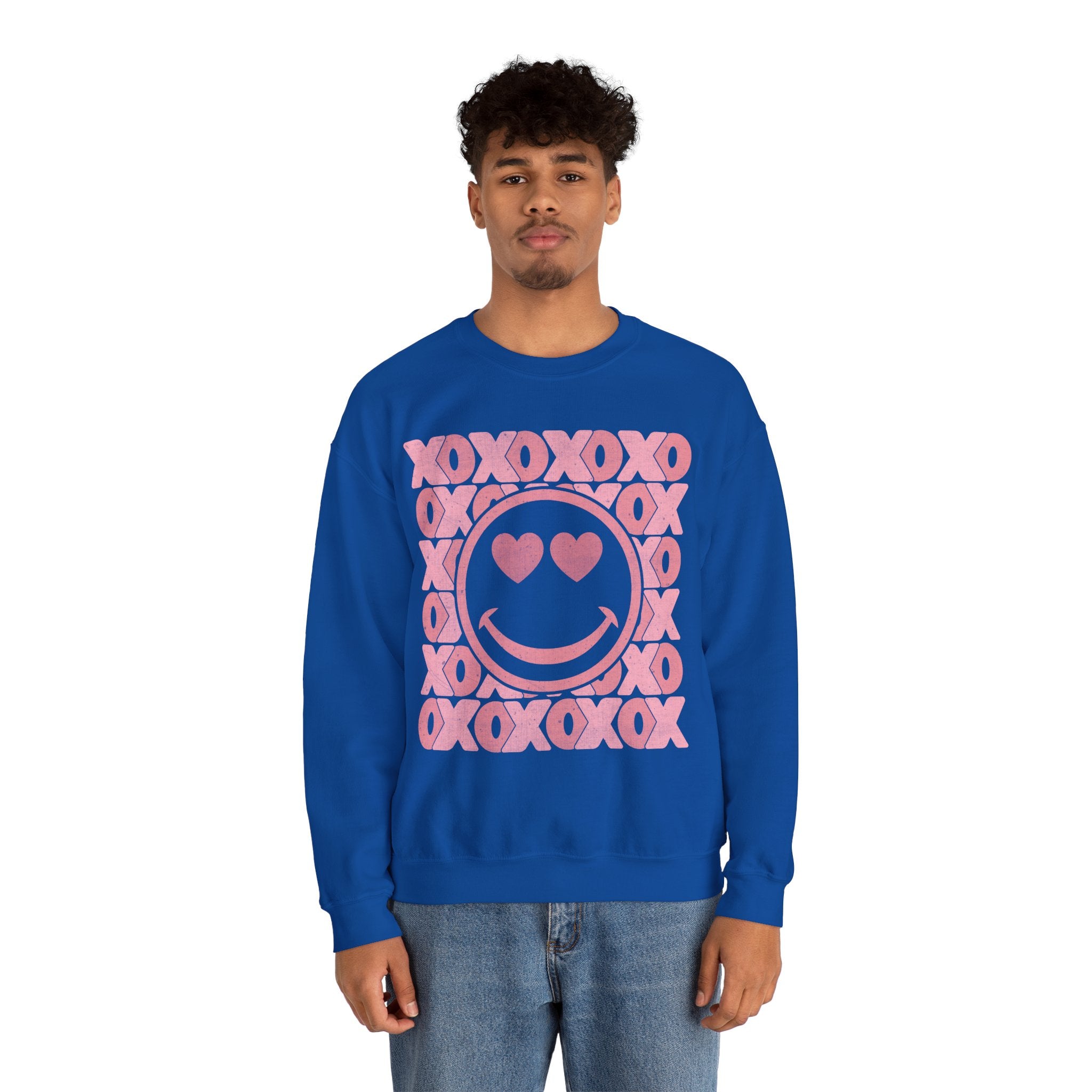 XOXO Smiley Face Sweatshirt, Valentines Smile Shirt, Retro Happy Face Crewneck, Trendy Sweatshirt, Cute Valentines Outfit