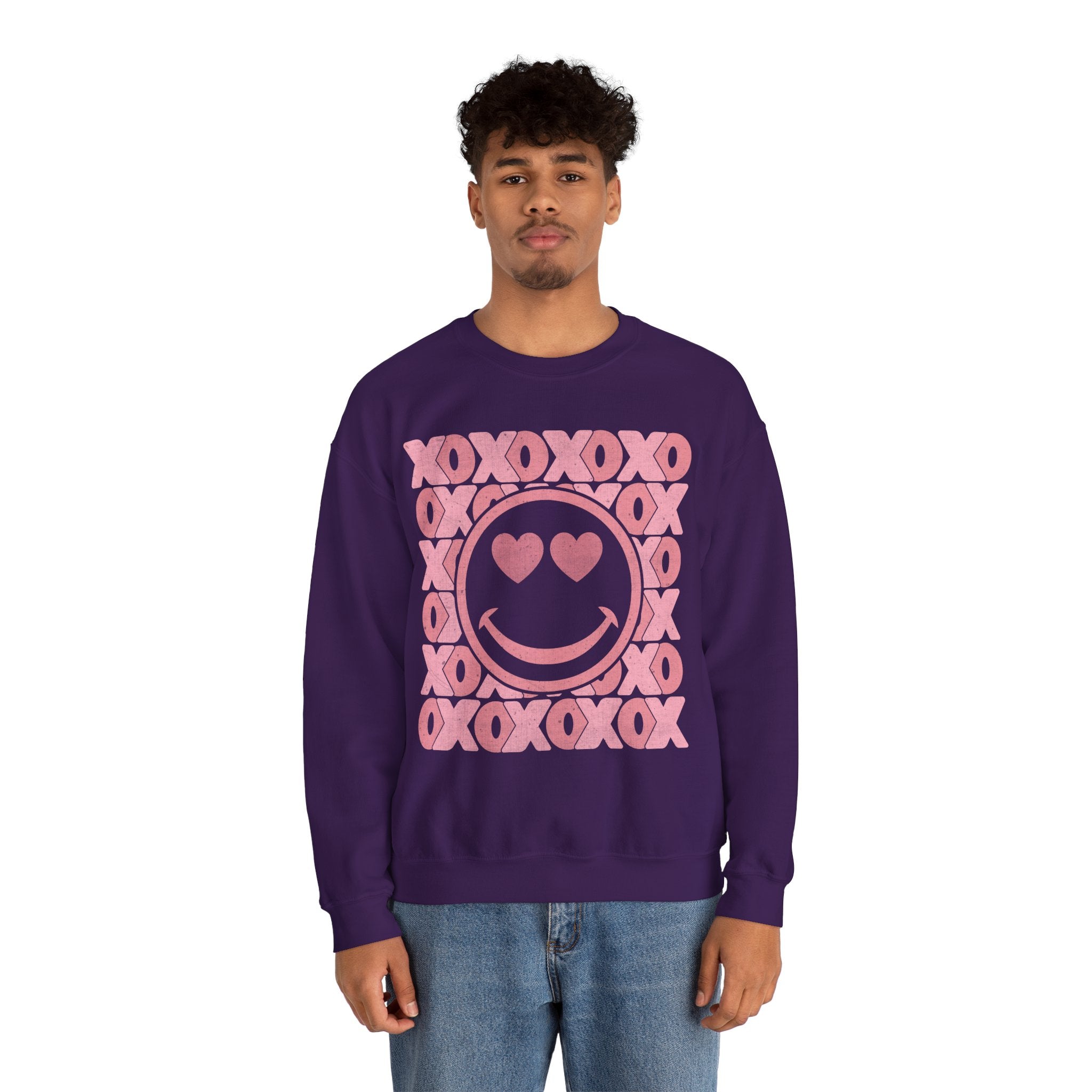 XOXO Smiley Face Sweatshirt, Valentines Smile Shirt, Retro Happy Face Crewneck, Trendy Sweatshirt, Cute Valentines Outfit