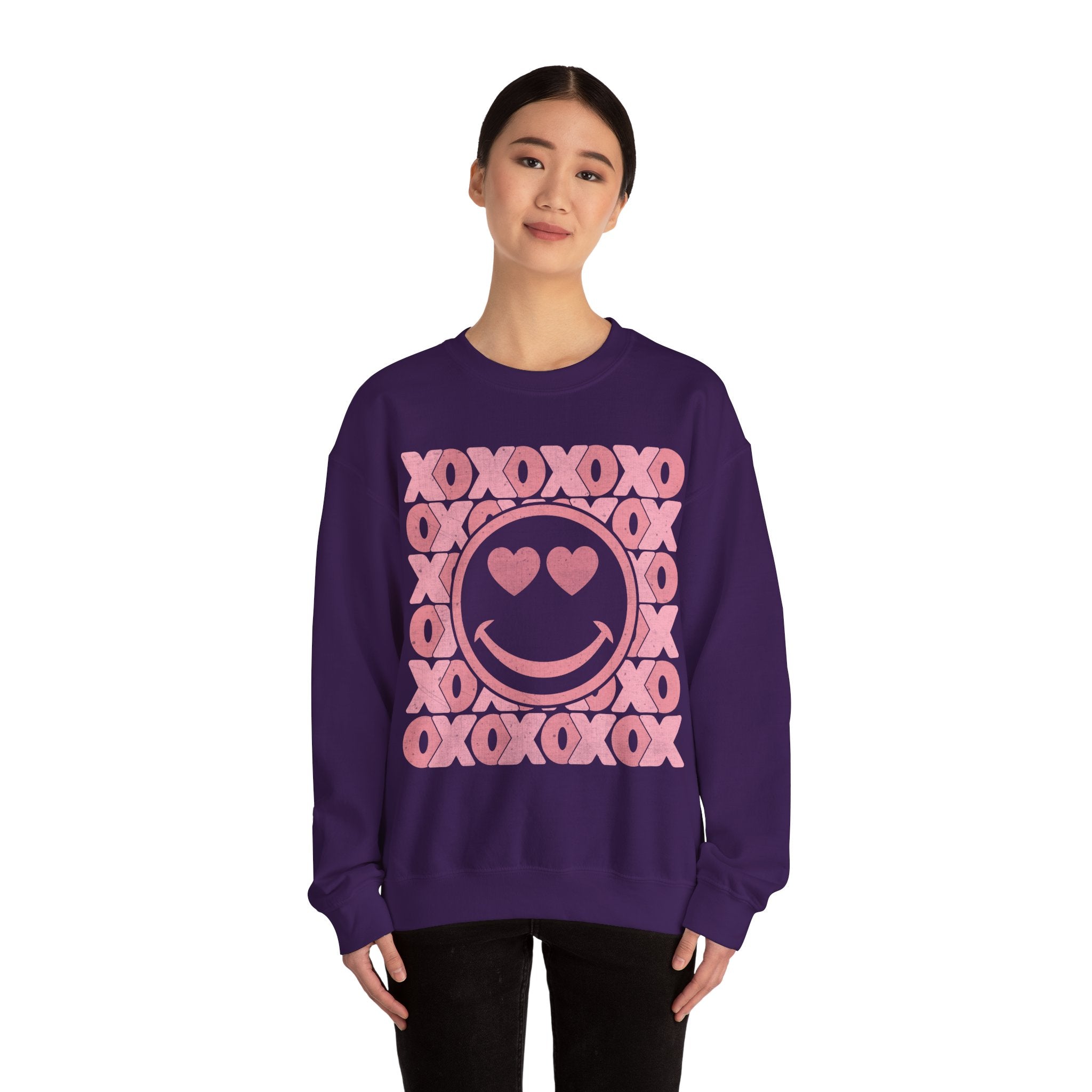 XOXO Smiley Face Sweatshirt, Valentines Smile Shirt, Retro Happy Face Crewneck, Trendy Sweatshirt, Cute Valentines Outfit