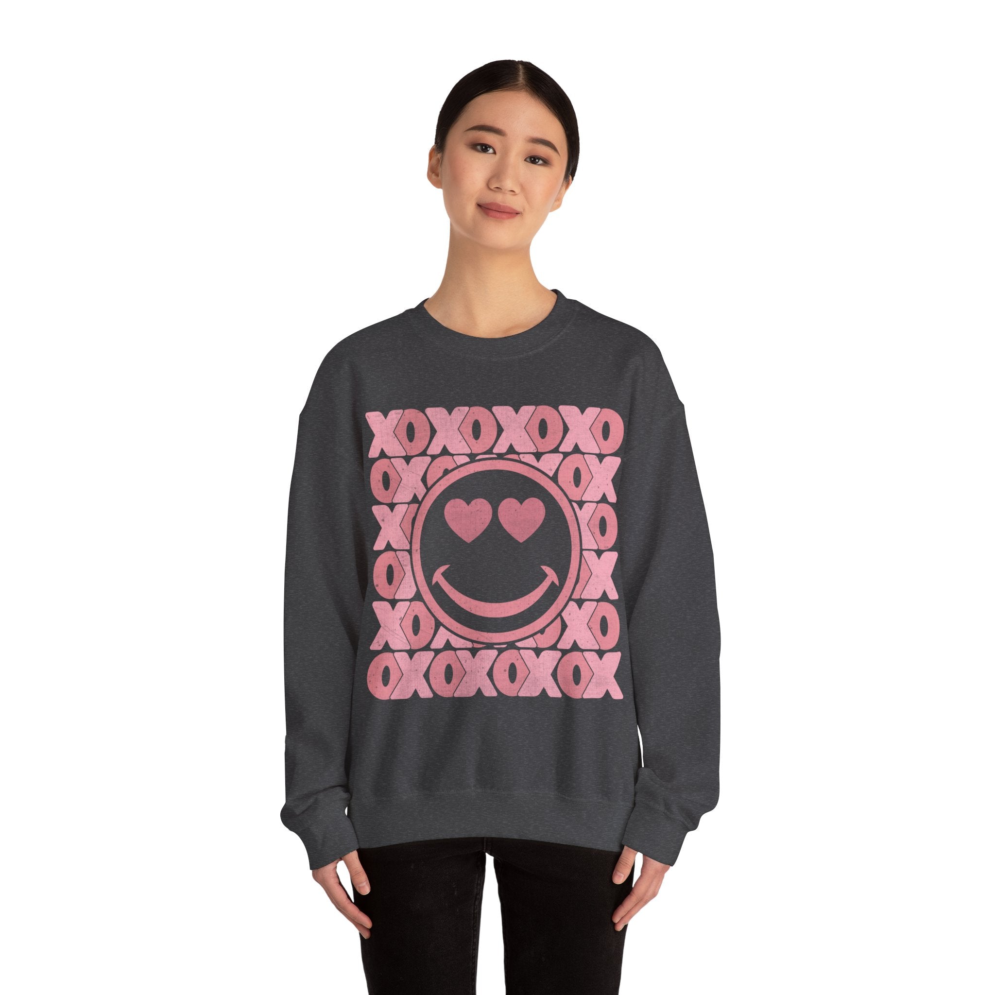 XOXO Smiley Face Sweatshirt, Valentines Smile Shirt, Retro Happy Face Crewneck, Trendy Sweatshirt, Cute Valentines Outfit
